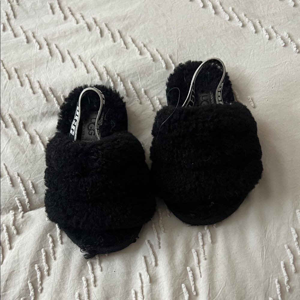 UGG Kids Black Fluffy Slippers